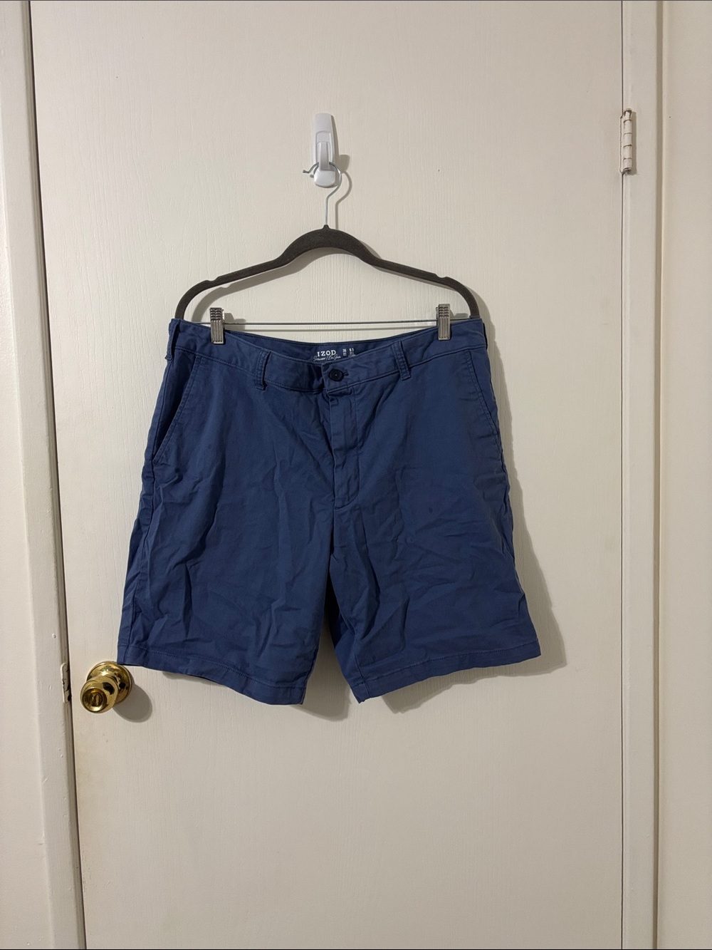 Izod Men's Size 36 Casual Blue Chino Shorts